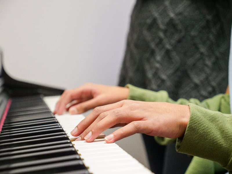 What to Expect From Your First Piano Lesson