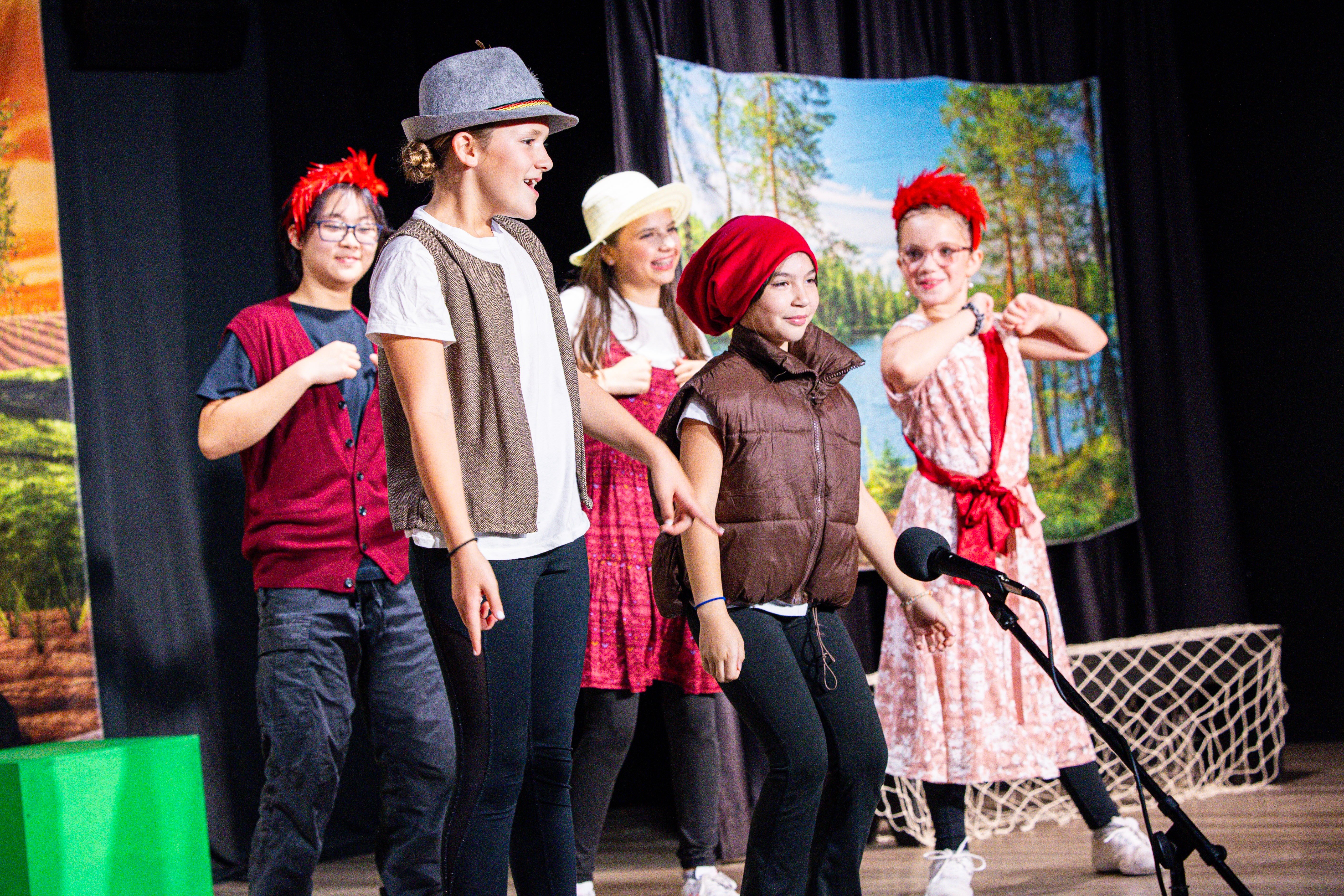 Beyond Teamwork: How Musical Theatre Teaches Kids Resilience and Feedback